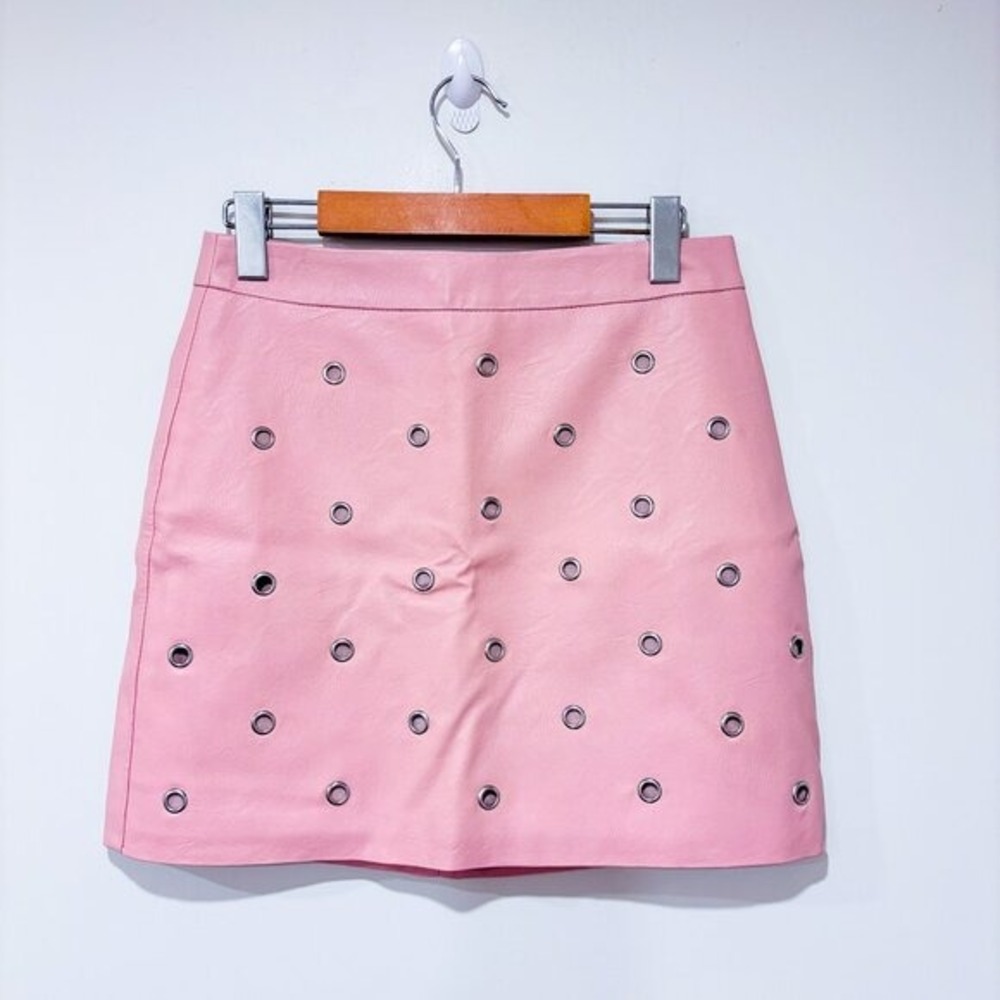 TOPSHOP Pink Faux Leather A-Line Mini Skirt Silver Grommet Eyelets Size 6
